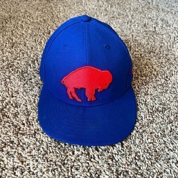 Buffalo Bills New Era vintage logo hat - Picture 1 of 3